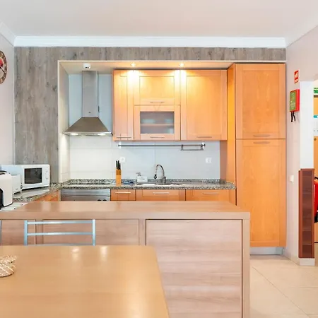 Bright 1 Bdr Flat With Pool & Balcony By Lovelystay Portimão