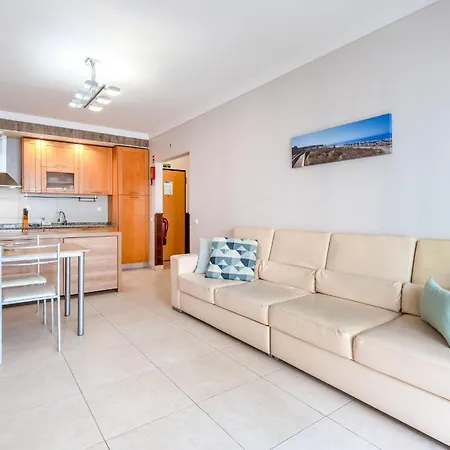 Bright 1 Bdr Flat With Pool & Balcony By Lovelystay * Portimão