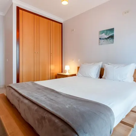 Bright 1 Bdr Flat With Pool & Balcony By Lovelystay Lägenhet Portimão