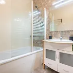 Daire Bright 1 Bdr Flat With Pool & Balcony By Lovelystay