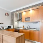 Daire Bright 1 Bdr Flat With Pool & Balcony By Lovelystay *
