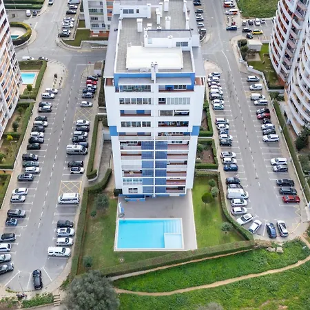 Bright 1 Bdr Flat With Pool & Balcony By Lovelystay Apartamento *