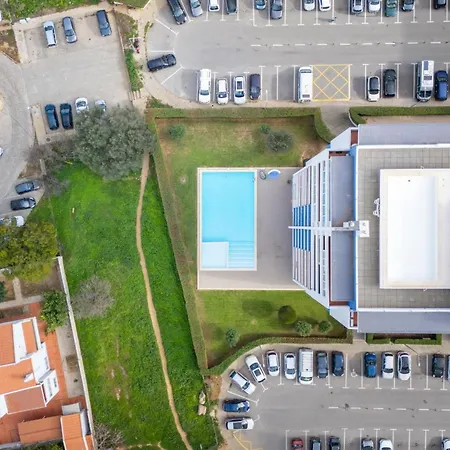 Bright 1 Bdr Flat With Pool & Balcony By Lovelystay * ポルティマン